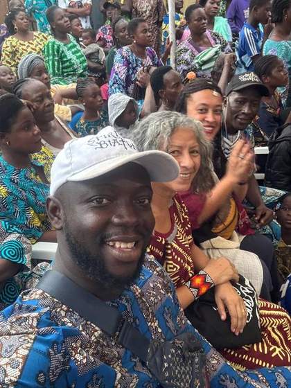 Fête du Vodoun à Ouidah, ambiance de foule en tenues traditionnelles
